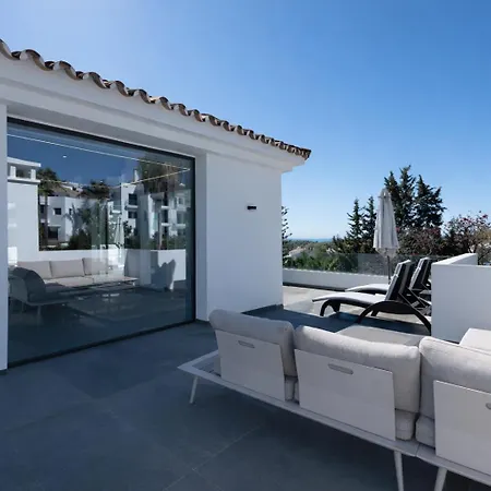 Villa Karma -elegant With Pool, Garden & Mul Estepona