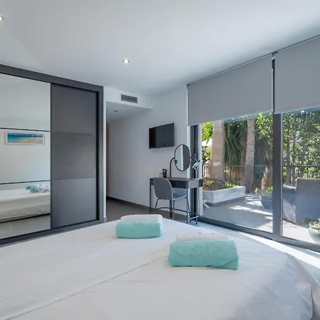 Karma -elegant With Pool, Garden & Mul * Estepona