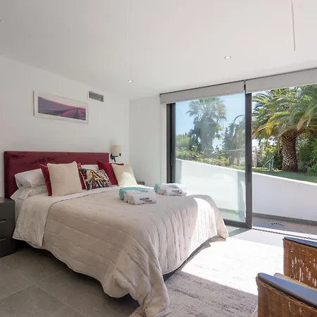 Villa Karma -elegant With Pool, Garden & Mul Estepona