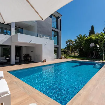 Karma -elegant With Pool, Garden & Mul * Estepona